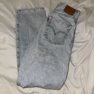 Levi's Classic Light Blue Straight Jeans